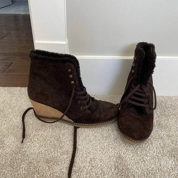 Fur Boots brown size 7 - Picture 1 of 4